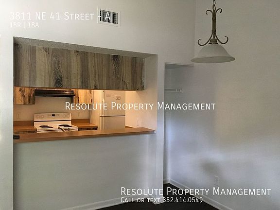 3rd image of 3811 NE 41st St #A