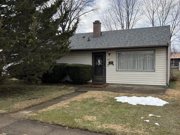 319 Roosevelt Dr, Shelbyville, IN 46176