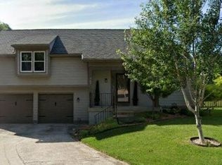 807 NE Panther Valley St, Lees Summit, MO 64064