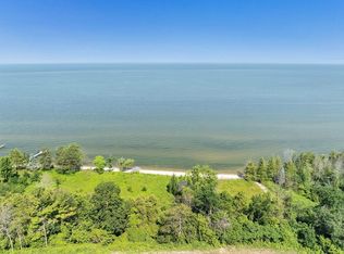 2601 Rutz Ln, Brussels, WI 54204