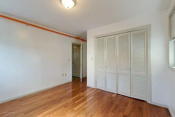 372 Broadway St #C — Photo 11