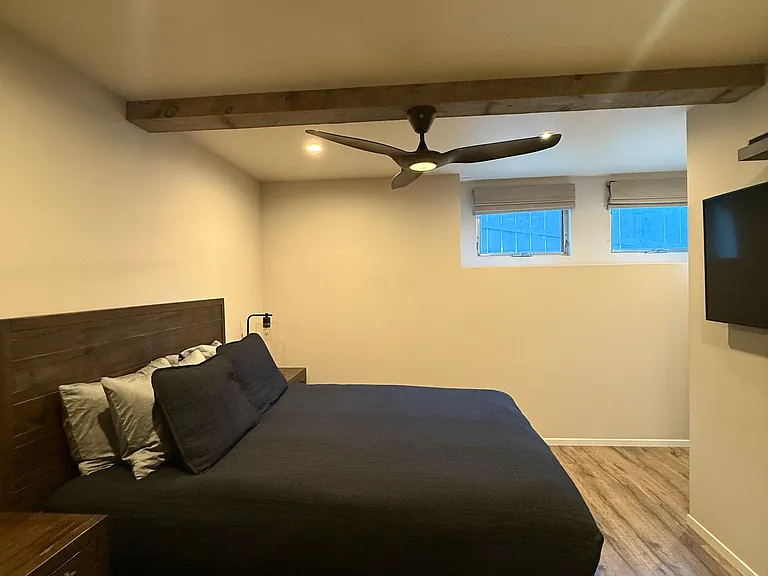 1623 Neptune Ave — Photo 12