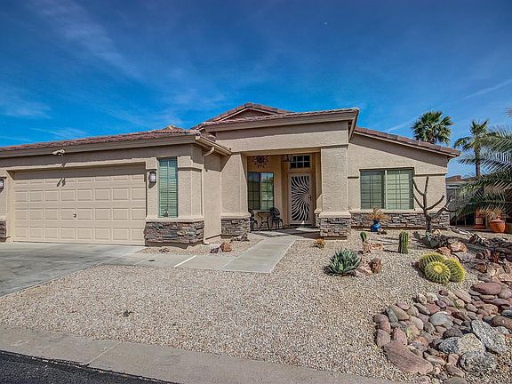 Beautiful Stone Elevation