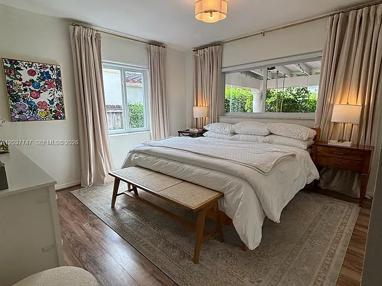 2421 SW 26th Ln — Photo 8