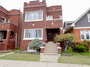 5216 W Newport Ave #G, Chicago, IL 60641