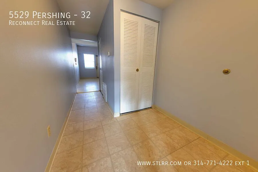 Brand new fully renovated 2 bed 1 bath unit with off street parking! — Photo 1