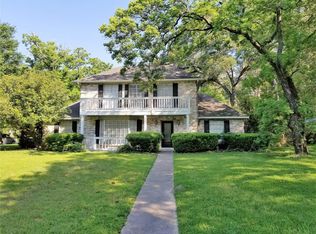 6714 Falling Waters Dr, Spring, TX 77379