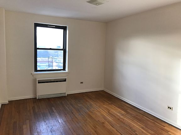 5th image of 7311 Bell Blvd