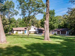 2017 Schmidt Ct SE, Rochester, MN 55904