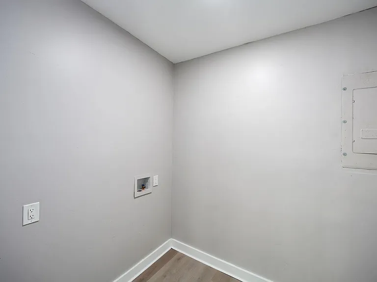 90 Shaw Ln — Photo 24