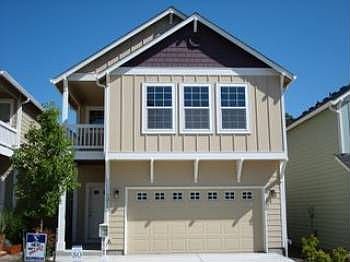 2nd image of 7216 NE 55th St