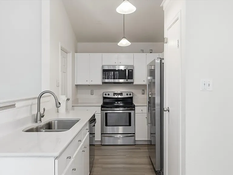 102 Pinyon Ln — Photo 8