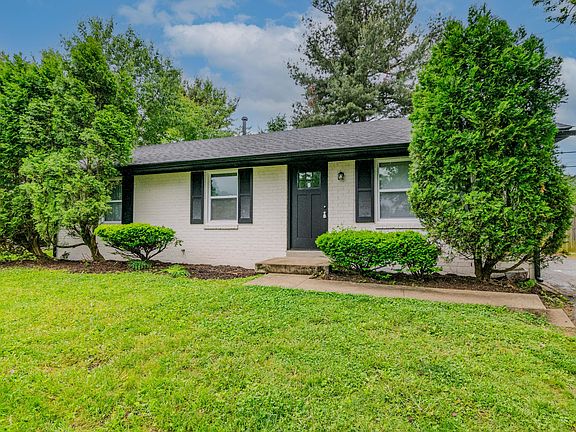 3rd image of 3689 King Arthur Dr