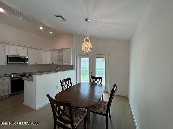 4th image of 1683 Cape Palos Dr