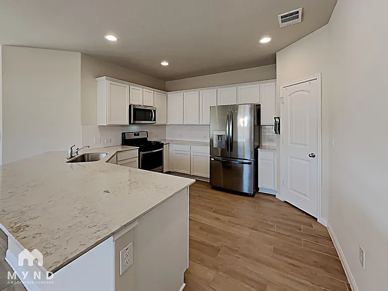 2444 Lobo Landing Cv — Photo 4