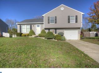 211 Glasgow Rd, Williamstown, NJ 08094