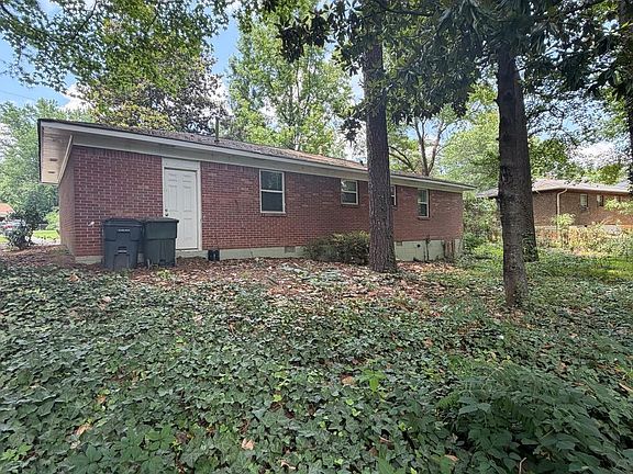 2nd image of 778 Sheffield Rd