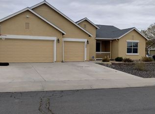 200 Harkin Cir, Dayton, NV 89403