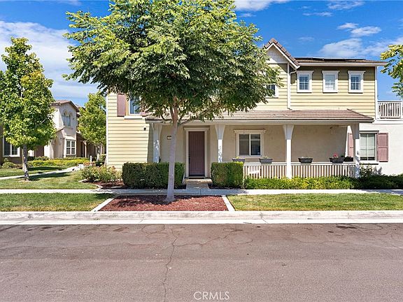 3rd image of 15971 Moonflower Ave
