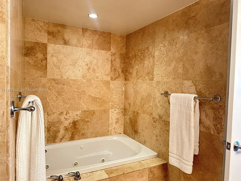 251 Crandon Blvd #606 — Photo 16