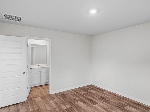 2nd image of 1090 SW Cooper Hawk Ln Lot 211 Beckman