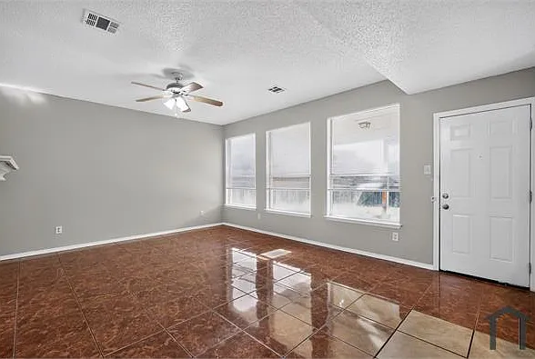 2313 Valley Falls Ave — Photo 16