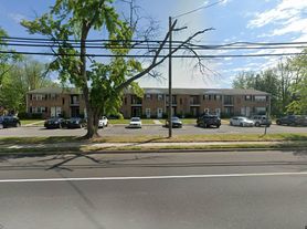 1294 Cooper St, Beverly, NJ