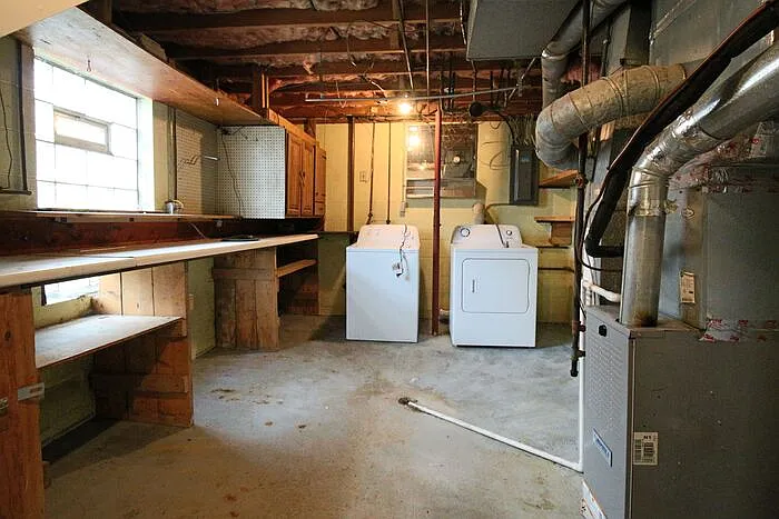 5880 Saranac Dr — Photo 25