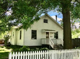 104 E Oak St, Benld, IL 62009