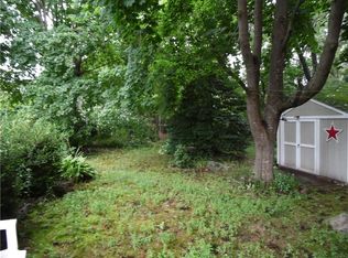 3 White St, Westerly, RI 02891