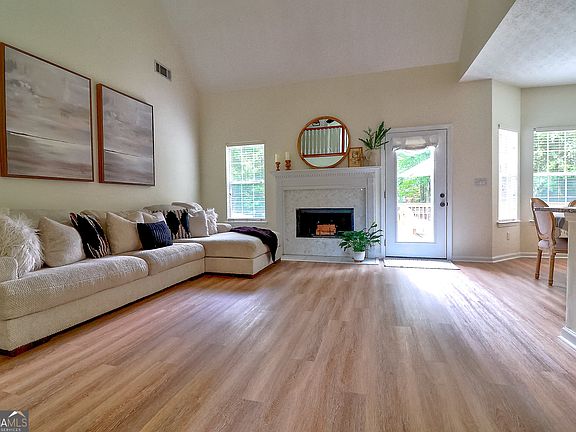 5th image of 4045 Water Hole Ct