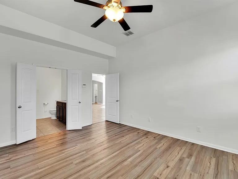 5407 Baronet Dr — Photo 18