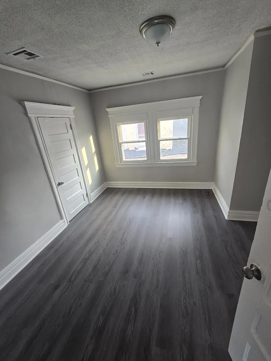 Building Photo - 28 Coit St #G3