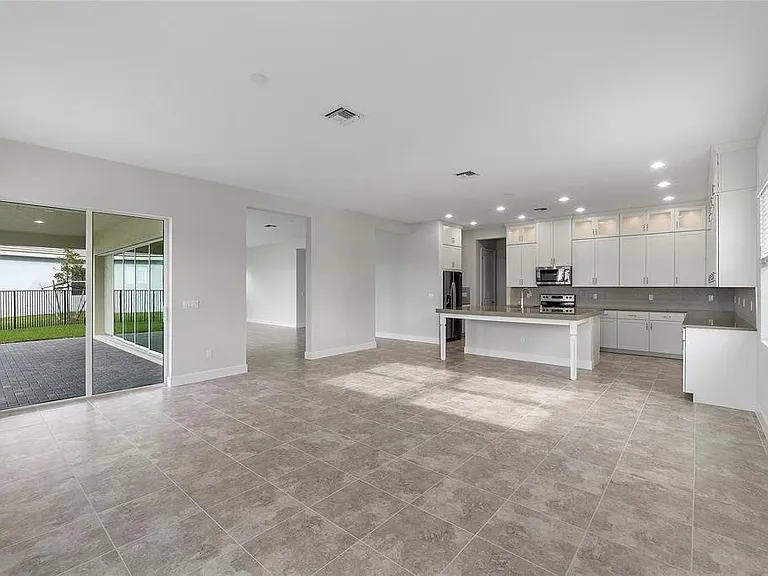5206 Liberty Ln — Photo 27