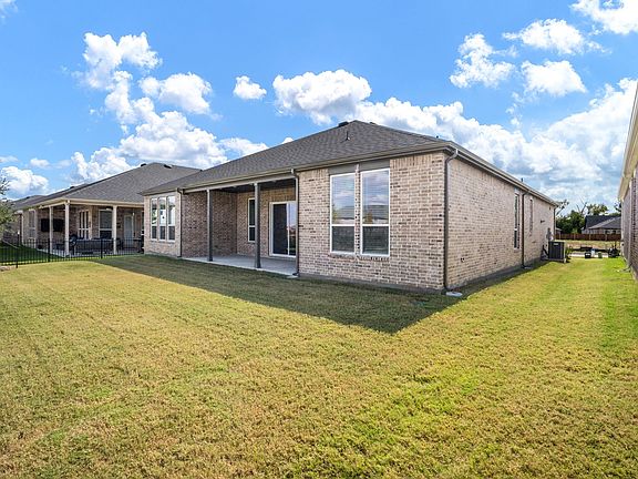 2nd image of 417 Raven Ridge Dr