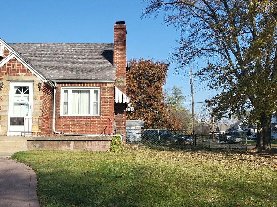 2nd image of 721 E Pearl St