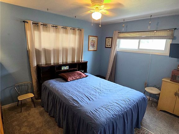 3rd image of 808 Hollendale Dr