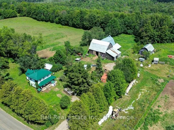 1607 The Ridge Rd, Wollaston, ON K0L 1P0