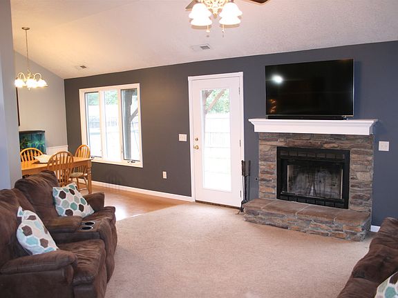 4th image of 707 Willowood Dr