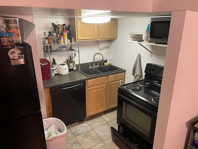 867 N Abingdon St #B — Photo 11