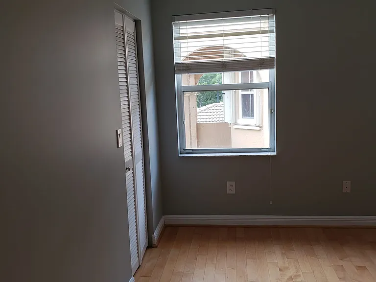 833 SW 167th Ave — Photo 25