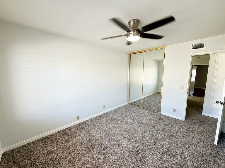 319 Spinnaker Way — Photo 32