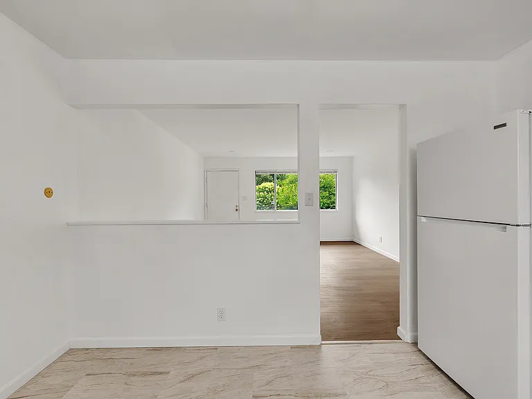 1364 C St #3 — Photo 8