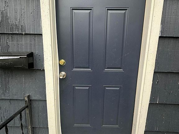 2nd image of 146 Wrexham Ave