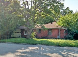 206 S Scatterfield Rd, Anderson, IN 46012