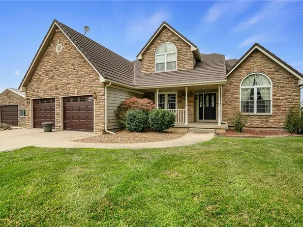 6779 S Shore Dr, Odessa, MO 64076