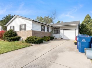 8900 W 92nd St, Oak Lawn, IL