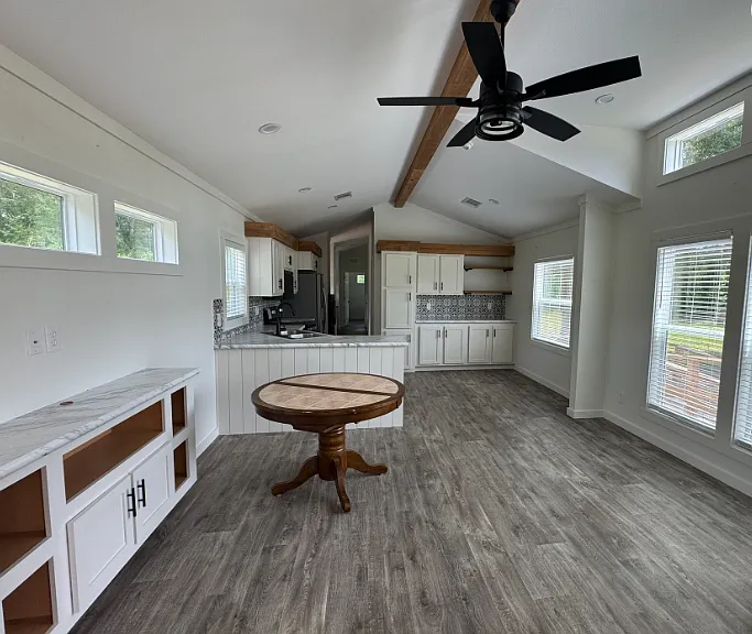 9440 Hickory St — Photo 2