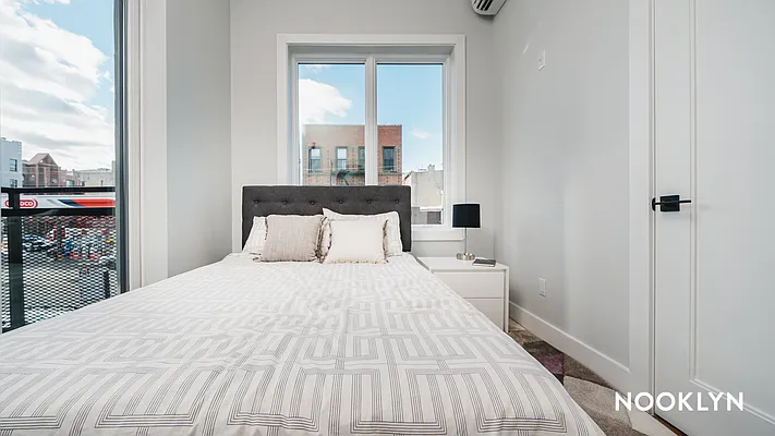 Rented by Nooklyn NYC LLC | media 58