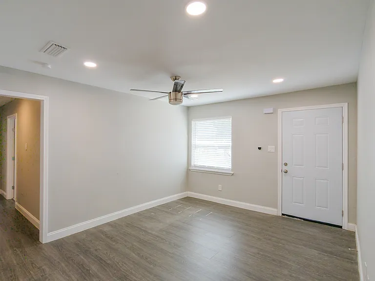 1222 S Peachtree Rd — Photo 14